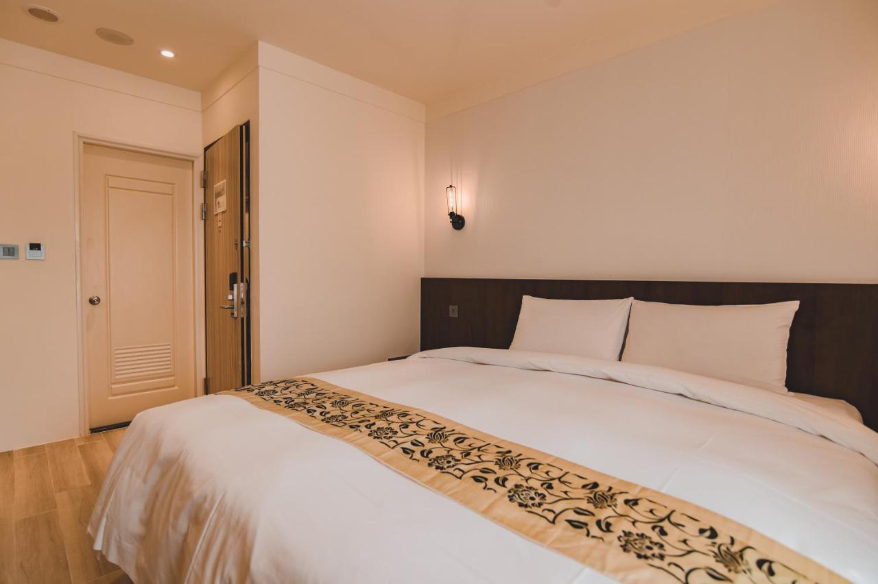 East Town 26 Hotel Hualien Exterior foto