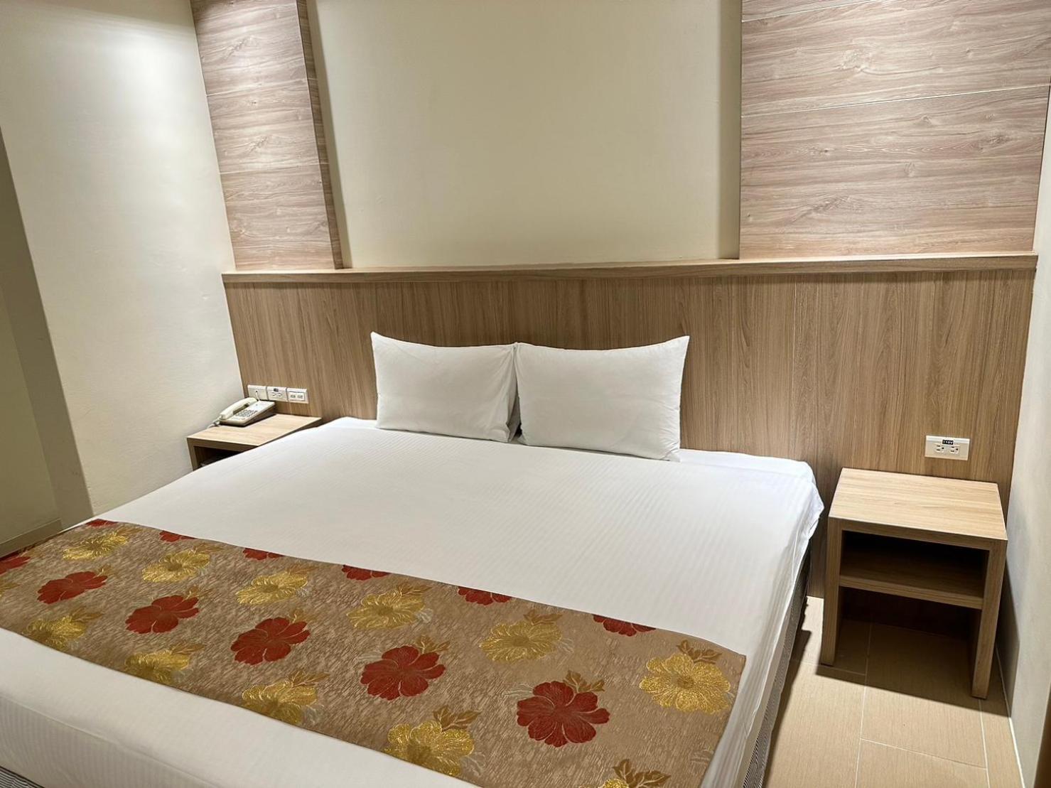East Town 26 Hotel Hualien Exterior foto