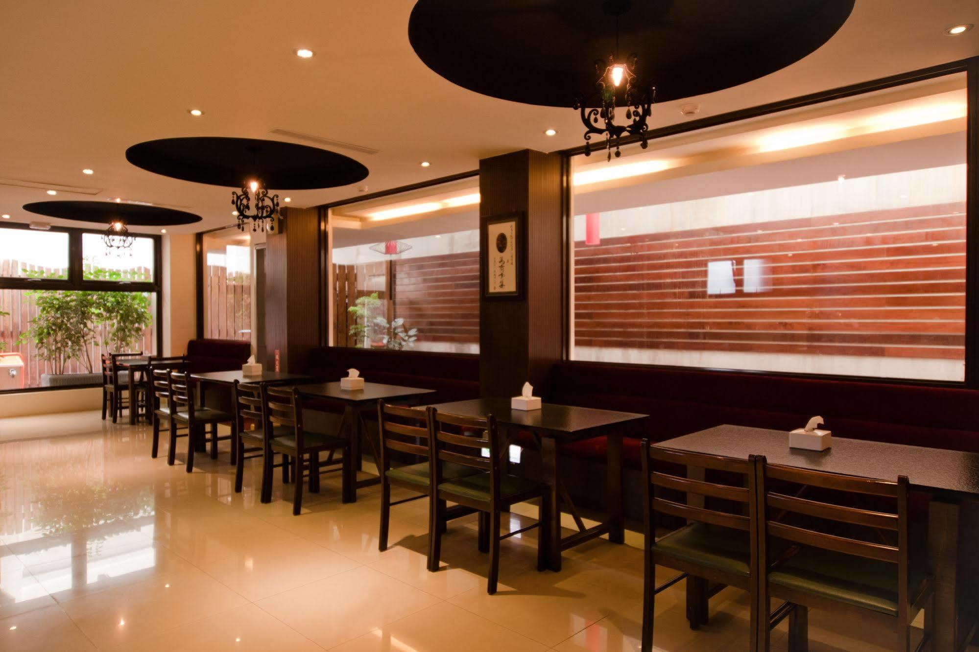 East Town 26 Hotel Hualien Exterior foto