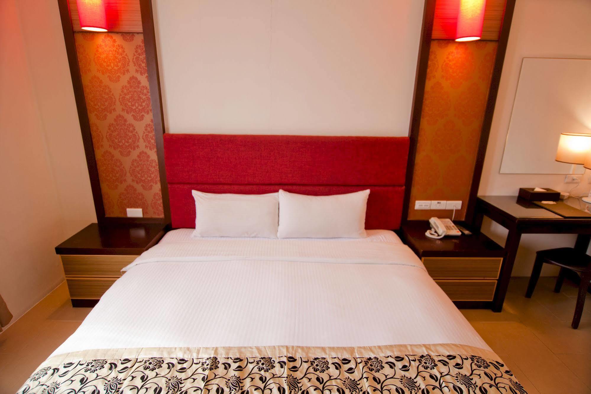 East Town 26 Hotel Hualien Exterior foto